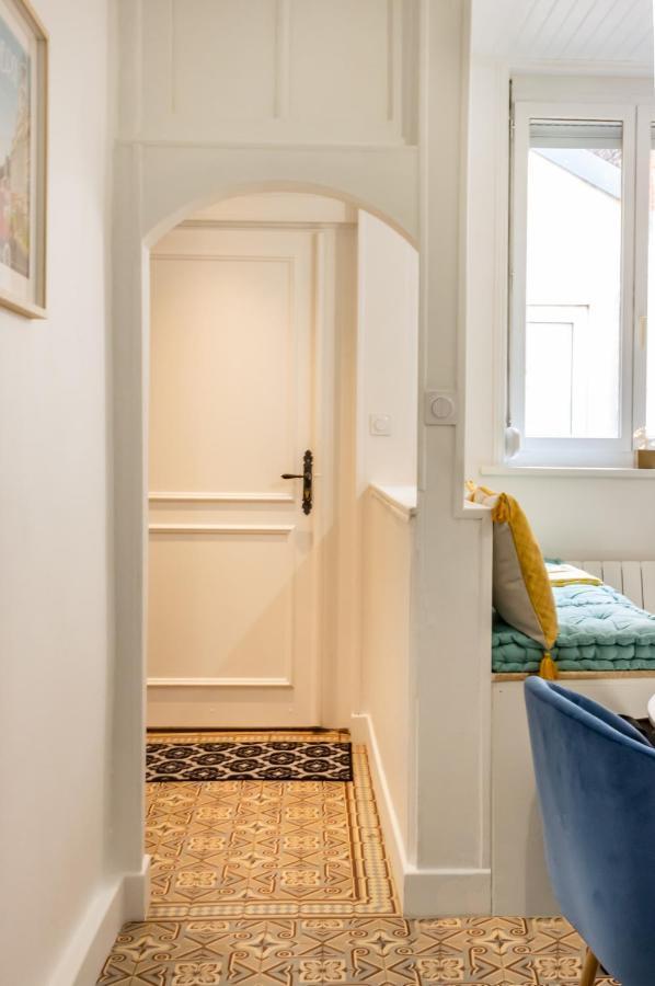 Апартаменты *Maison Bel-Etage-Netflix-Wifi-Coeur De Ville* Камбре Экстерьер фото